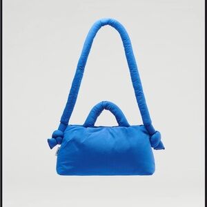 Ölend Blue Padded Shoulder Bag